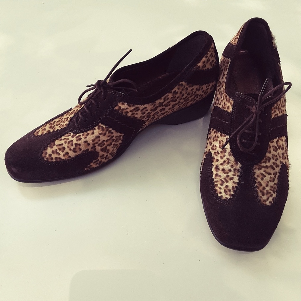 {Meucci} Oxfords